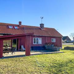 3 Bedroom Stunning Home In Degerhamn