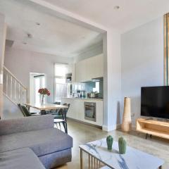 Charming 2 Bedroom House Surry Hills