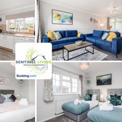 Ascot, Pet Friendly, Detached 4 Bedroom House By Sentinel Living Short Lets & Serviced Accommodation Windsor Ascot Maidenhead With Free Parking