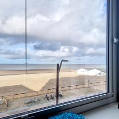 Luxe app Knokke-Heist met strand cabine