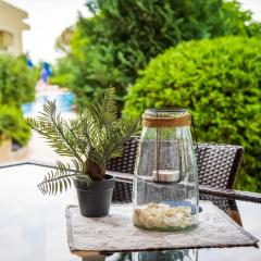 Paradise Corner Topola - 2 bedroom ground floor apartment