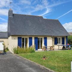Awesome Home In Trgueux With Kitchen