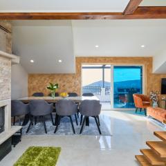 Bay Hill Apartment