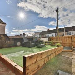 Beautiful 3 Bedroom Home Renovated Centrally Located in South Wales