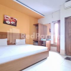 Nirvana Inn seturan Mitra RedDoorz