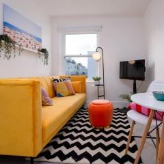 Host & Stay - Good Vibes at Buckingham