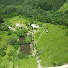 Casa de campo para relaxar em meio à natureza!