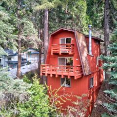 Pet & Kid Friendly Cozy Cabin, BBQ, Firepit, Outdoor Dining, Forest Views