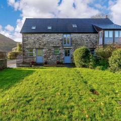 4 Bed in Abergavenny 90003