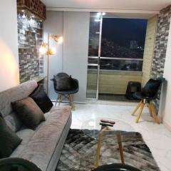 Hermoso Apartamento con Linda vista a la ciudad