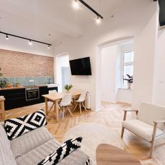 Central Loft Apartment near Belvedere Castle