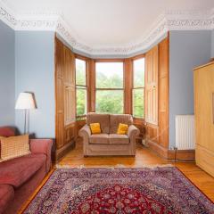 Spacious Edinburgh Retreat by the Meadows!