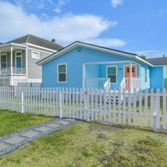 Bella's Beach House 2811 Avenue O 1/2
