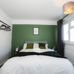 1 Bed Flat Tottenham Hale N17