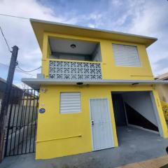 Casa Laguna Unit 6, Spacious 3BR Near Beach and Restuarants