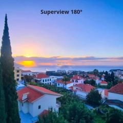 Gran Apartamento familiar con vistas panorámicas al mar, la ciudad y la montaña