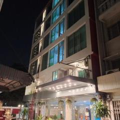 Ideal Hotel Pratunam