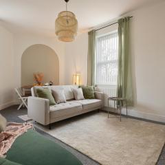 Luxury Sheffield Apartment - Your Ideal Home Away From Home