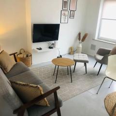 Ground Floor Apartment/Wi-Fi+Free Parking