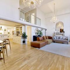 3BDR Extremely rare luxury loft maisonette