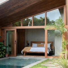 Masa Kini NEW 3 BR Family Villa with Pool walking distance to Uluwatu Beach