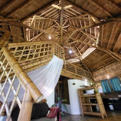 Eco-Lodge Deseo Bamboo