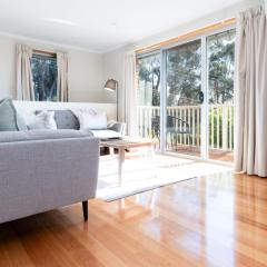 Beautiful Sunny Home: Close to the CBD & Gorge