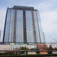 Qingdao Elegance Hotel