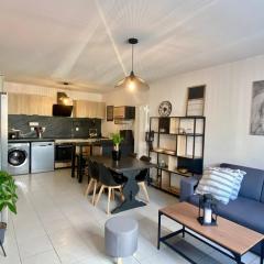 La Coquille: bright, cozy, 3 min from Parc Expo