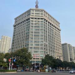 Green Tree Inn Luoyang Fenghuang Mansion Mudan Square Metro Station