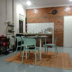 D GARDEN HOME STAY