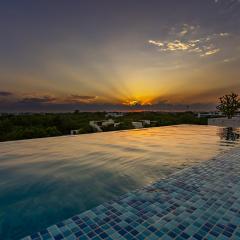 PENTHOUSE with PRIVATE POOL