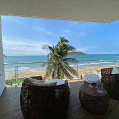 Apartment Gold In Camino Al Mar with Amazing View of the Ocean, Beach and Swimming Pool, 3 Rooms