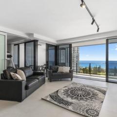 Luxury Broadbeach Apartment with Ocean Views