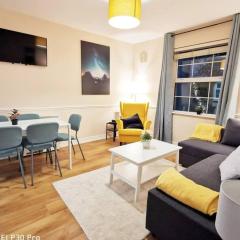 NEW Spacious & central 3bedroom apartment TV& WIFI