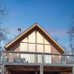 Tranquil Rocky Top Cabin with Mountain Views! cabin