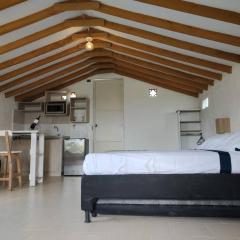 Estadía en cabaña #2 acogedora con Jacuzzi privado