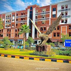 Royal Galaxy Residence Hotel & Family Apartments - Near to Islamabad International Airport & Motorway