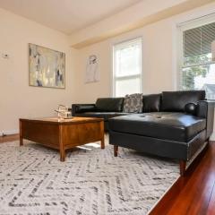 Stylish Apartment in Malden 20 Min from Boston #2