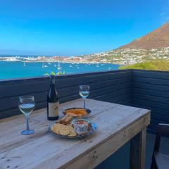 Lock up & go apt w/ great views in Simons Town