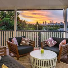 Spacious 3-Bed with Amazing Views in Norman Park