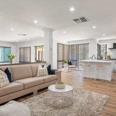 Coastal Charm: Halls Head Getaway in Mandurah