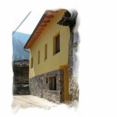 One bedroom house with wifi at Bermiego