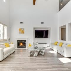 Spacious Merced Home about 4 Mi to Downtown!