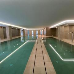 CP Top floor luxury studio with spa and pool
