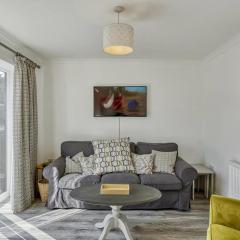 Pass the Keys Modern Manchester House with Airport Links