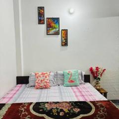 Chanchal Niwas