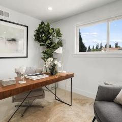 Exclusive Beverly Hills Apartment Awaits - Book now!