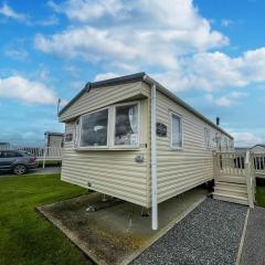 Lovely 6 Berth Caravan With Wi-fi At Sand Le Mere In Yorkshire Ref 71091td