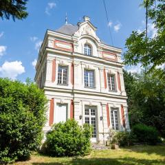 Castle life at Saint-Benoît-la-Forêt